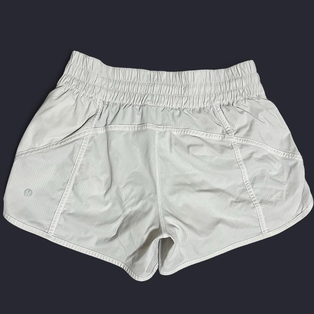 Lululemon White Hotty Hot 3.5” Shorts